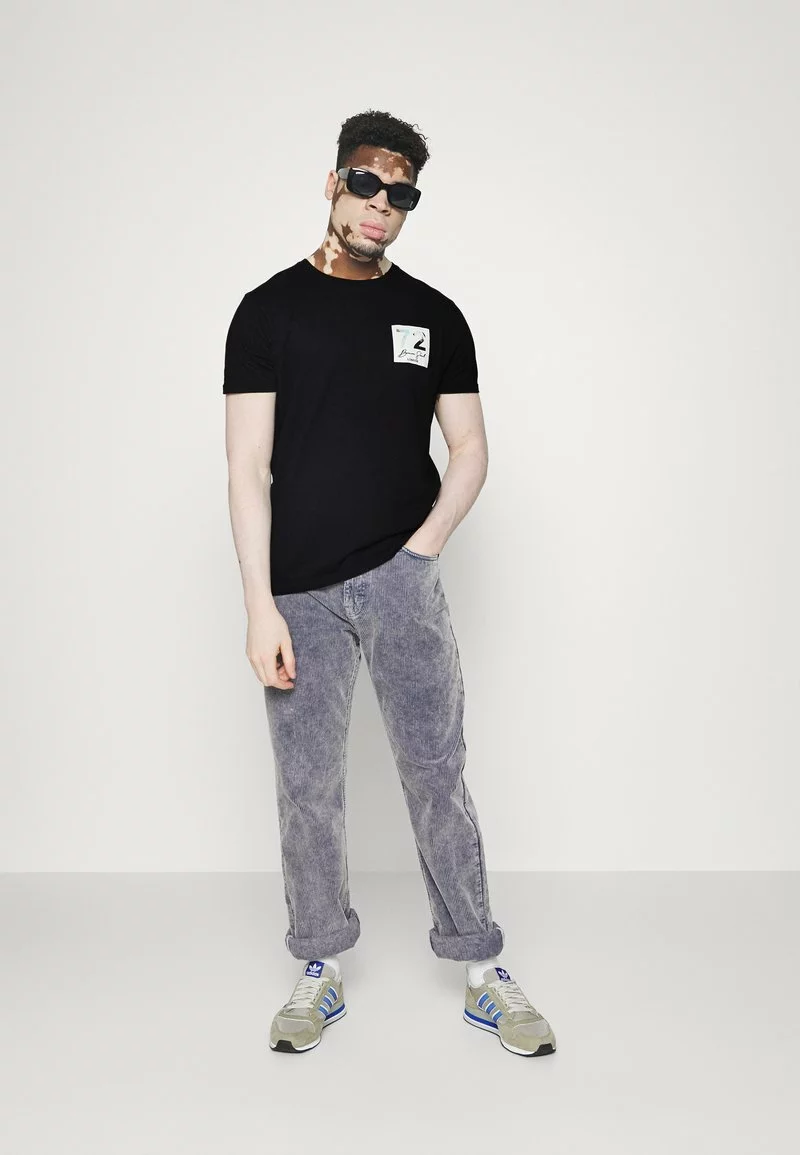 Brave Soul Camiseta Estampada - Jet Black, Hombre 2 Brave Soul Camiseta Estampada - Jet Black, Hombre - Imagen 2