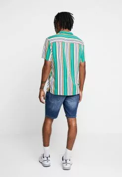 Brave Soul WILLSTAPE - Shorts Vaqueros - Light Blue Wash, Hombre -Brave Soul Ventas 1ba12b6bf7c04b2886f93a127e70eb92