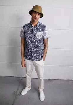 Brave Soul AZALIA - Camisa - Navy/optic White, Hombre