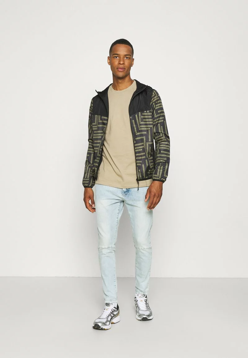 Brave Soul SURF - Vaqueros Tapered - Light Blue, Hombre 2 Brave Soul SURF - Vaqueros Tapered - Light Blue, Hombre - Imagen 2