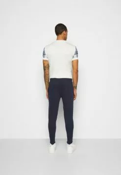 Brave Soul Pantalones Deportivos - Dark Navy, Hombre 10 Brave Soul Pantalones Deportivos - Dark Navy, Hombre -Brave Soul Ventas 55c7997097dc4e29b3282a77d134d324