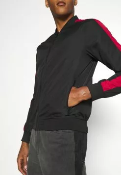 Brave Soul MARVIN - Chaquetas Bomber - Black/red, Hombre -Brave Soul Ventas 627e61ef8e1e4b9a9ea0139489a8d38c