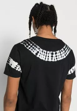 Brave Soul Camiseta Estampada - Jet Black/optic White, Hombre 9 Brave Soul Camiseta Estampada - Jet Black/optic White, Hombre -Brave Soul Ventas 7b07f236798149abaf632c7e09a3a642