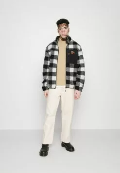 Brave Soul Ventas -Brave Soul Ventas 988fca70107f4454806589d928ac50af