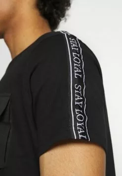 Brave Soul SPITZER - Camiseta Estampada - Jet Black, Hombre 9 Brave Soul SPITZER - Camiseta Estampada - Jet Black, Hombre -Brave Soul Ventas abc24071ed374b28a41b0783599b07a5