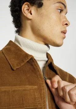 Brave Soul NORTHWICK - Chaqueta Fina - Tan, Hombre 9 Brave Soul NORTHWICK - Chaqueta Fina - Tan, Hombre -Brave Soul Ventas b0489c8ae480481897f648d368b708a3