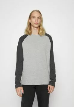 Brave Soul Camiseta De Manga Larga - Light Grey Marl/ Dark Charcoal Marl, Hombre