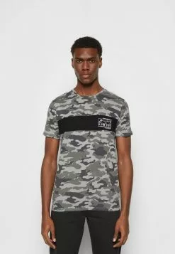 Brave Soul YOSHI - Camiseta Estampada - Grey Camo/jet Black/optic White, Hombre -Brave Soul Ventas b86b1e893f3043d4bace4e65bec07f92