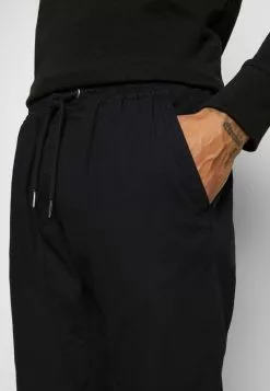 Brave Soul LUCA - Pantalones Deportivos - Black, Hombre 13 Brave Soul LUCA - Pantalones Deportivos - Black, Hombre -Brave Soul Ventas bae21071cd5545e4a1fccef091c0c156